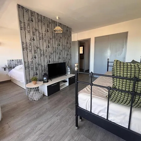 Appartement Chez Thim à Hyères Extérieur photo